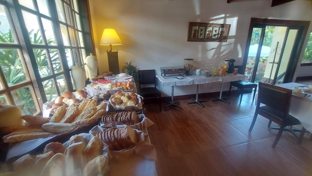 3 Palmeiras Guest Lounge 米格尔-佩雷拉 外观 照片